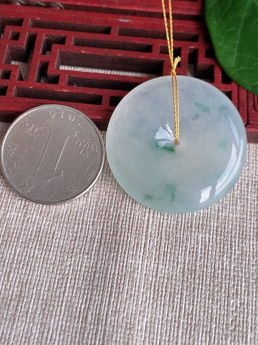 a货翡翠老坑冰种飘花平安扣吊坠  尺寸33.5×5.7mm 重量14.00g 0522