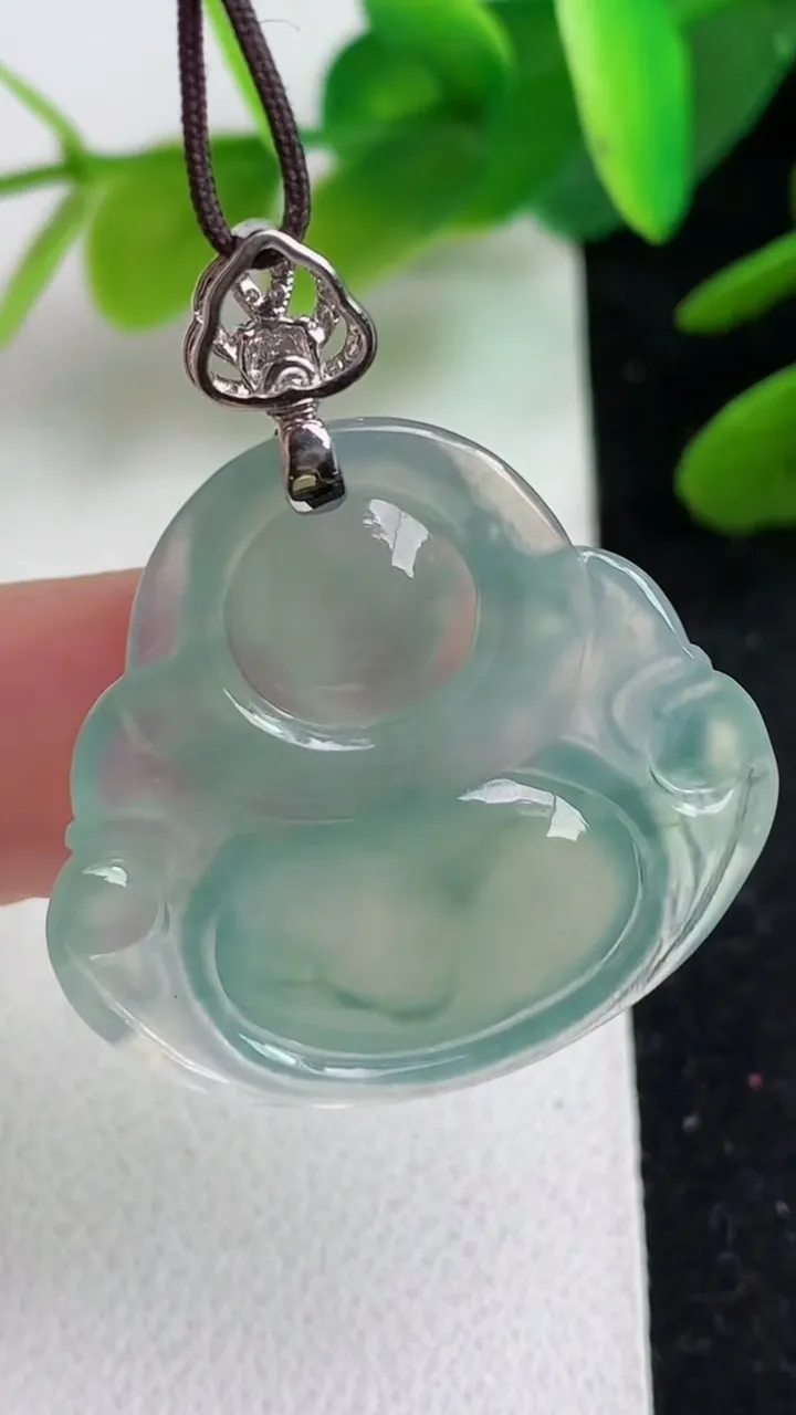 天然A货翡翠佛公吊坠，尺寸25.6-28-5.8，重量6.53:g
5月23日