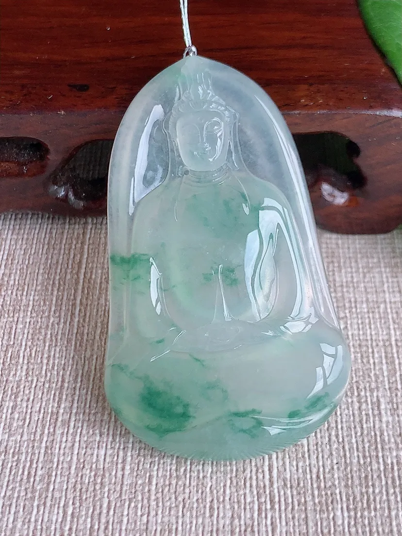 a货翡翠老坑冰种飘花观音吊坠  尺寸54.2×31.7×6mm 重量19.13g 0522