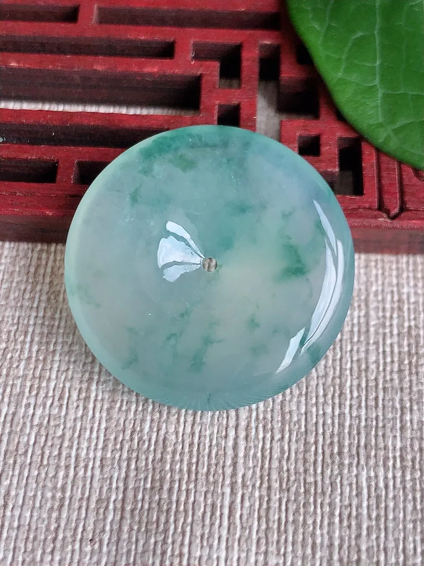 a货翡翠老坑冰种飘花平安扣吊坠  尺寸28.8×5.7mm 重量10.38g 0522