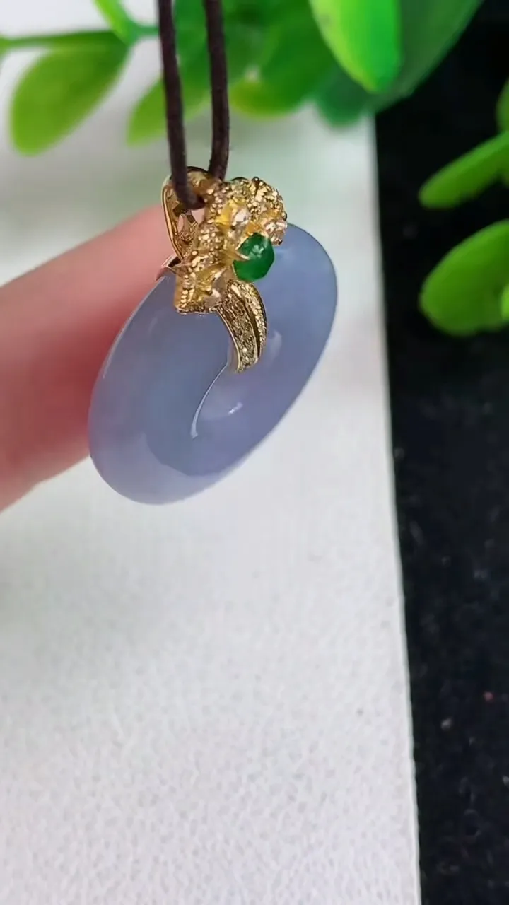 天然A货翡翠k金紫罗兰平安环吊坠，尺寸21-6，重量:6.75g
5月23日