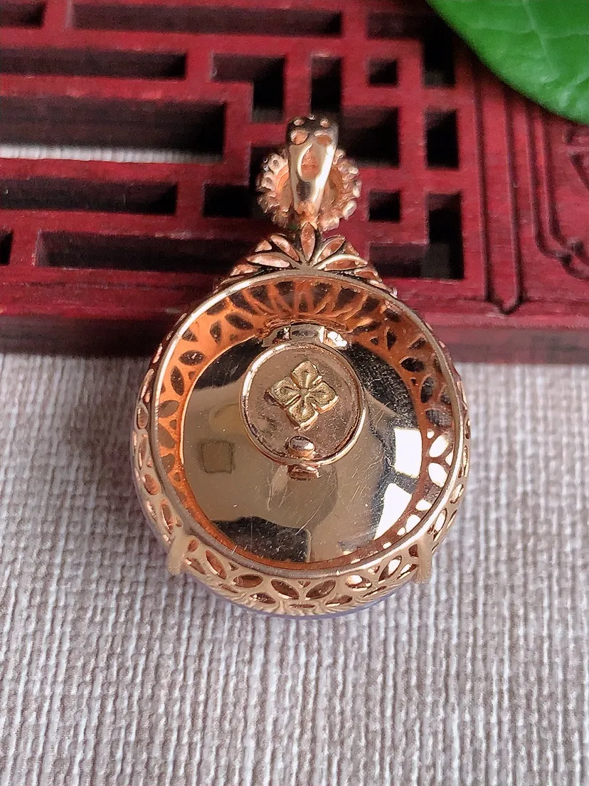 天然A货翡翠18K金伴紫罗兰蛋面吊坠尺寸34.2×22.3×22×12m量12.65g 0523