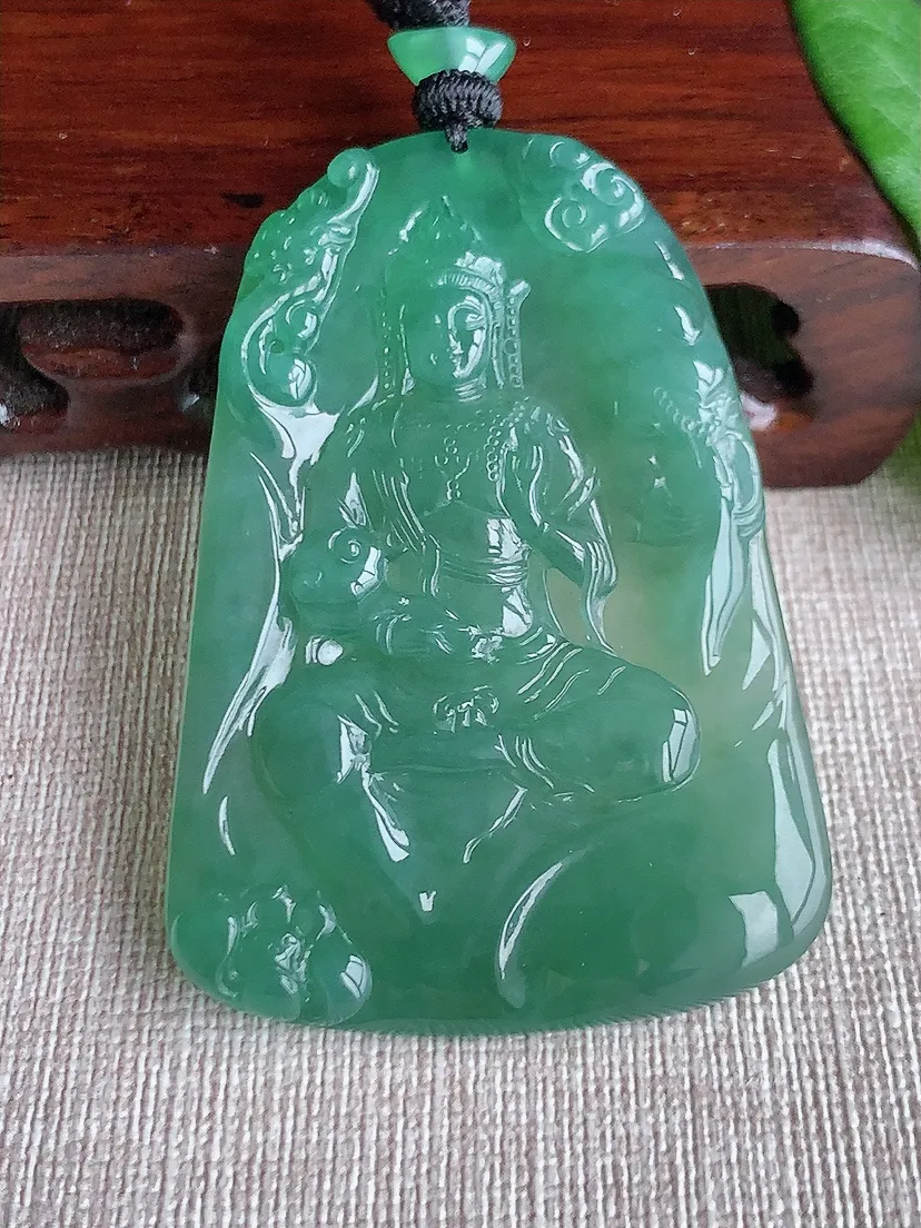 天然A货翡翠晴水普贤菩萨吊坠尺寸61×42.3×5.4m量34.48g 0523