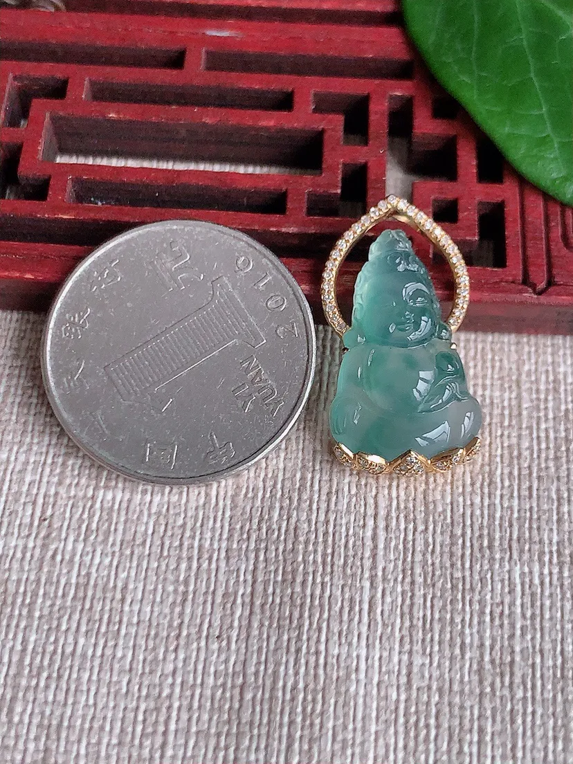 天然A货翡翠18K金伴飘花宝宝佛吊坠尺寸26×20.6×13.4×4.4m量3.72g 0523