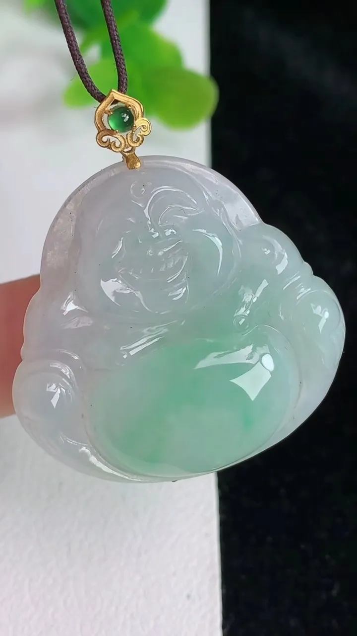 天然A货翡翠佛公吊坠，尺寸38.2-33-5.5，重:8.07g
5月24日