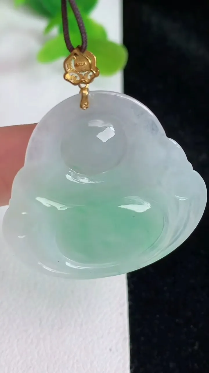 天然A货翡翠佛公吊坠，尺寸38.2-33-5.5，重:8.07g
5月24日