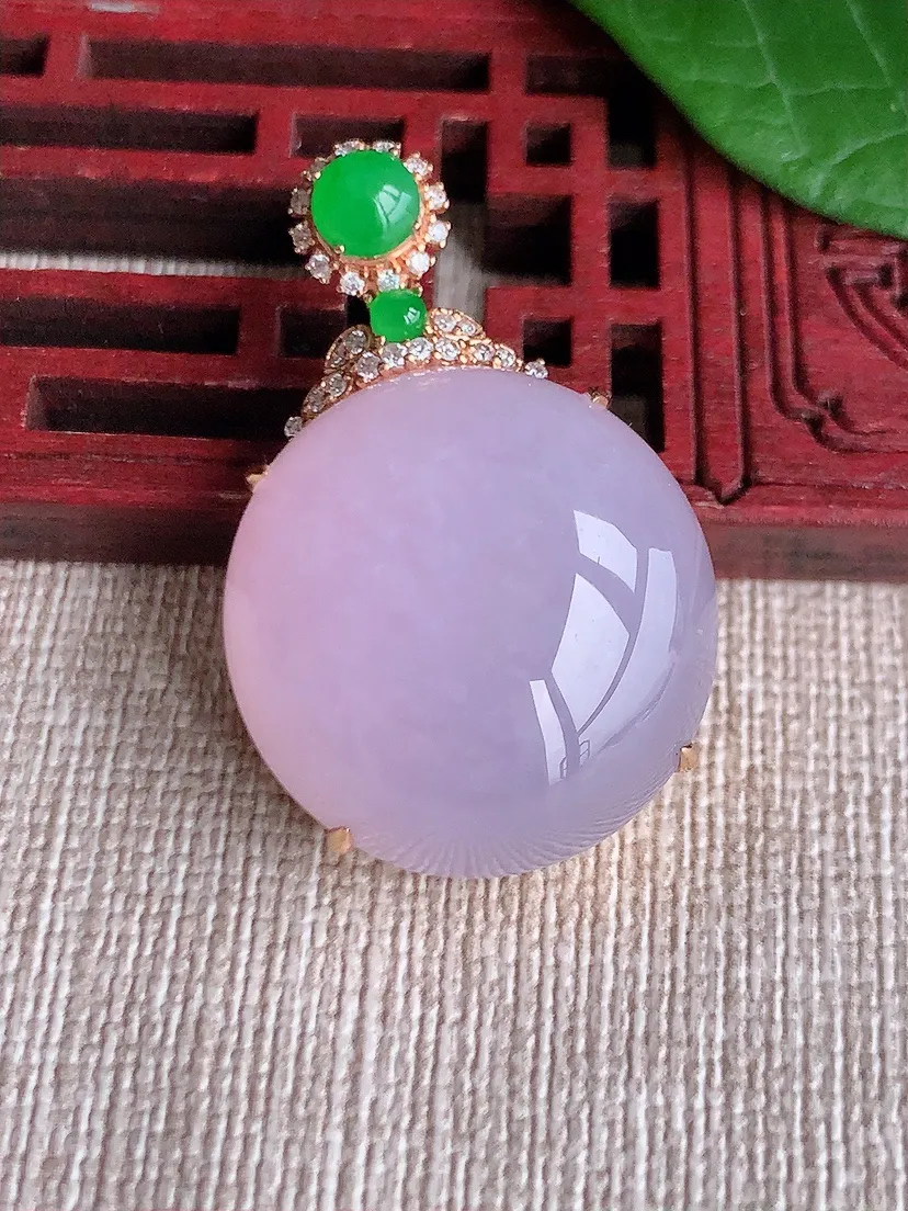 天然A货翡翠18K金伴紫罗兰蛋面吊坠尺寸34.2×22.3×22×12m量12.65g 0523