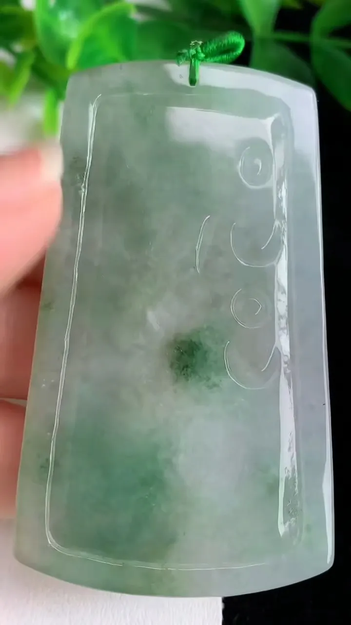 天然A货翡翠文殊菩萨吊坠，尺寸67.8-40-5.2，重量:37.41g
5月24日