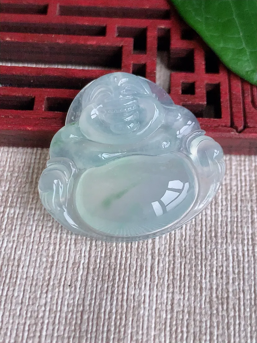 天然A货翡翠飘花佛公吊坠尺寸28.4×31×6.3m量8.03g 0523