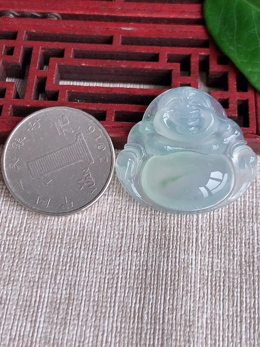 天然A货翡翠飘花佛公吊坠尺寸28.4×31×6.3m量8.03g 0523