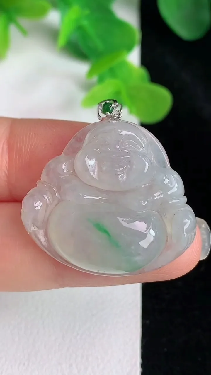 天然A货翡翠佛公吊坠，尺寸25-28-6，重量:6.68g
5月24日