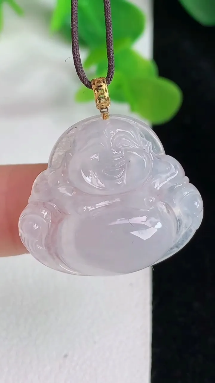 天然A货翡翠白冰佛公吊坠，尺寸22.2-26.2-5.6，重量:5.00g
5月24日