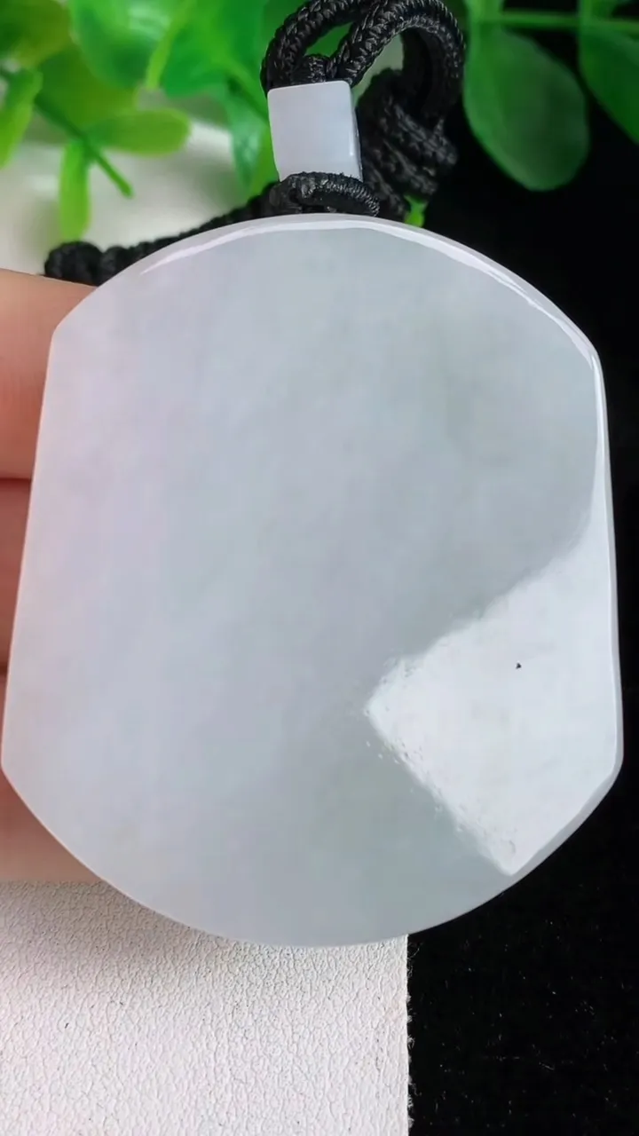 天然A货翡翠飘花观音菩萨吊坠，尺寸52-46-12.3，重量:73.57g
5月24日