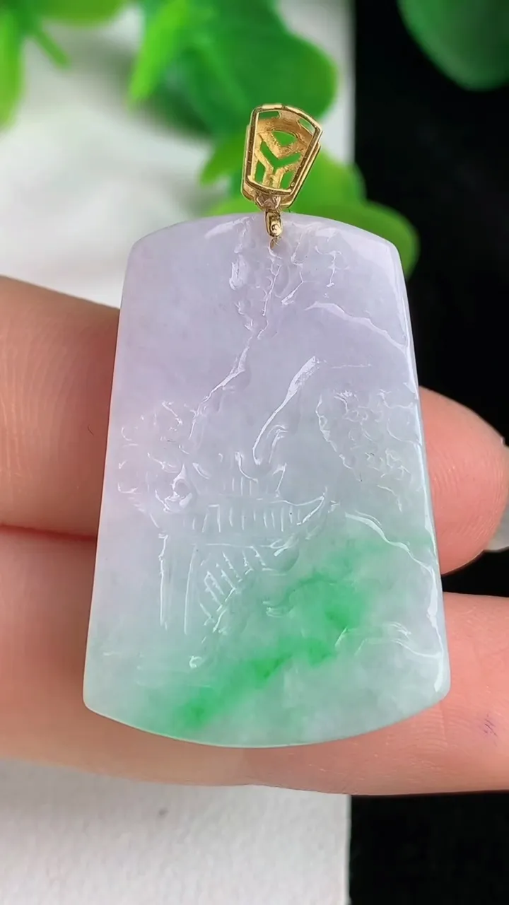 天然A货翡翠山水牌吊坠，尺寸31.4-21.6-6.7，重量:9.89g
5月24日