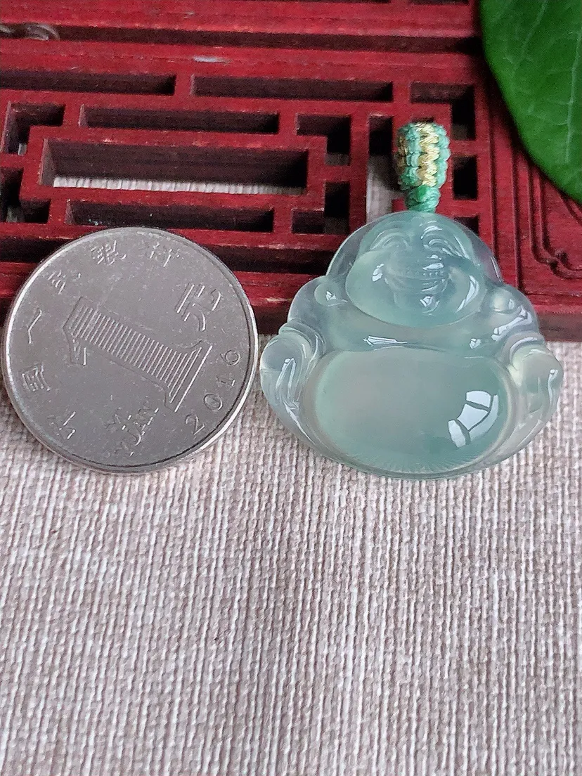天然A货翡翠晴水佛公吊坠尺寸26.5×29×6m量6.80g 0523