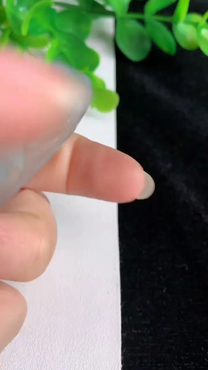 天然A货翡翠大日如来吊坠，尺寸54-53.6-5.7，重:29.09g
5月24日