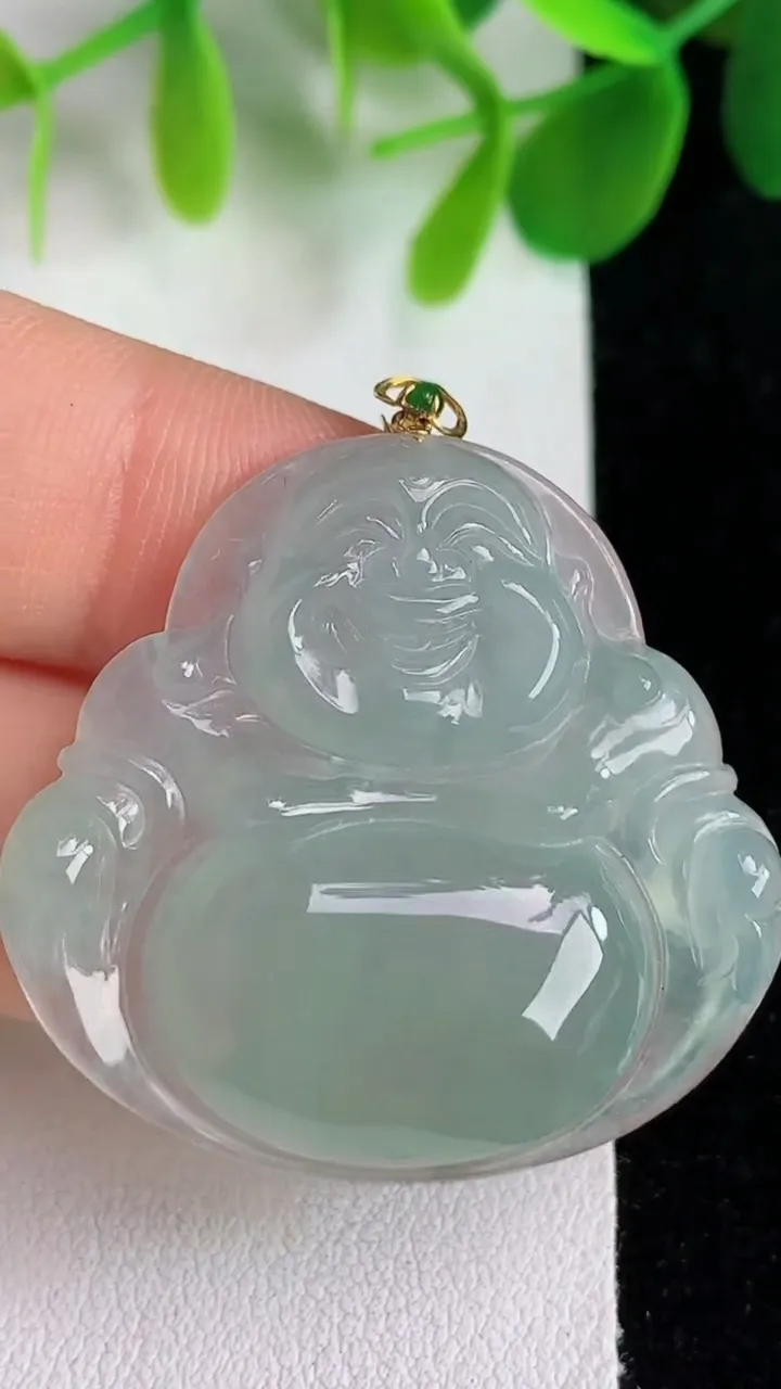 天然A货翡翠佛公吊坠，尺寸32.3-34-5.4，重量:8.88g
5月26日
