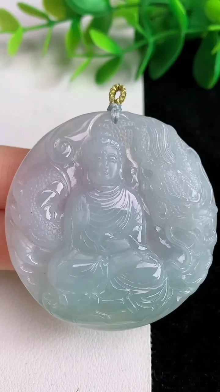 天然A货翡翠祥龙阿弥陀佛吊坠，尺寸50.8-49.6-7.5，重量:35.32g
5月26日