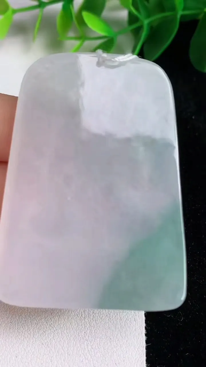天然A货翡翠观音菩萨吊坠，尺寸56.8-41-5.8，重量:33.87g
5月26日