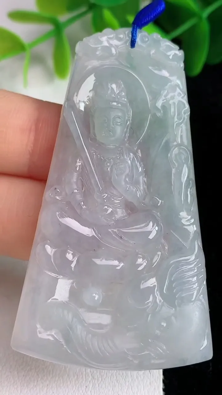天然A货翡翠白冰普贤菩萨吊坠，尺寸61-34-5，重量:19.90g
5月26日