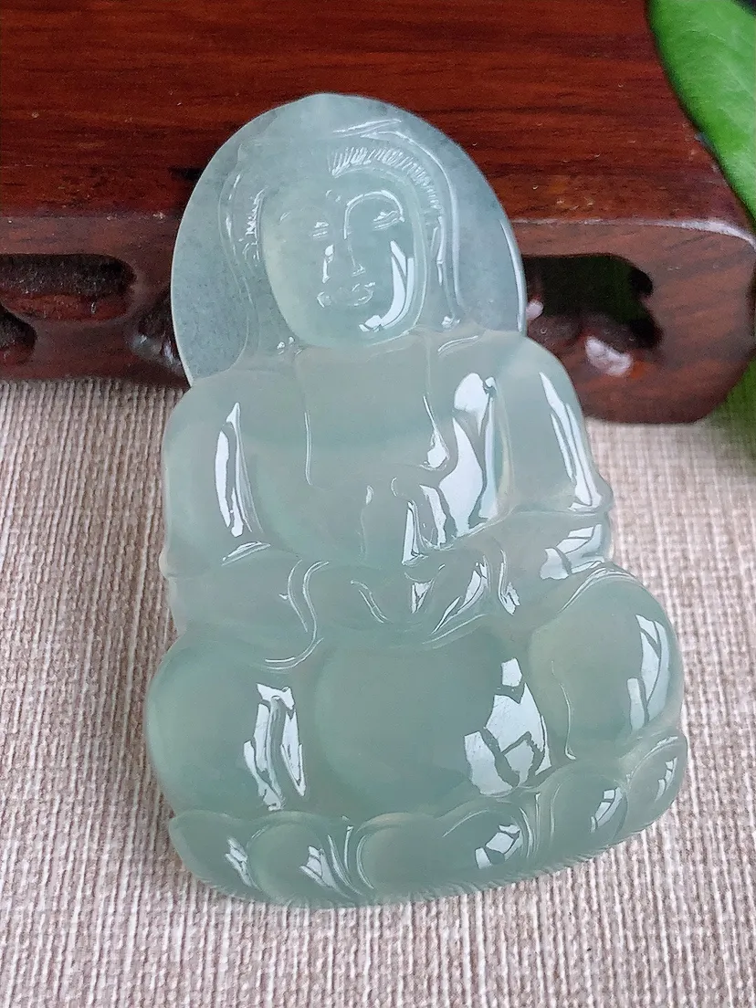 a货翡翠老坑冰种晴水大正装观音吊坠  尺寸65×41×5.3mm 重量26.93g 0525