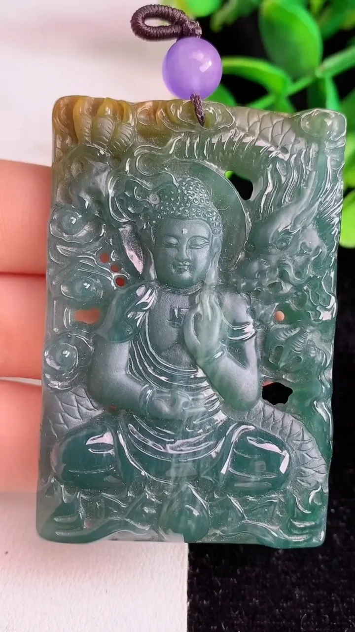天然A货翡翠蓝水双彩祥龙阿弥陀佛吊坠，尺寸60-40-7，重:36.63g
5月28日