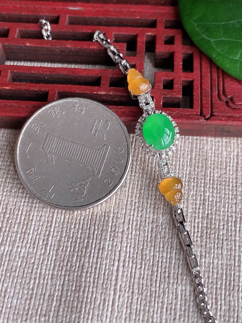 天然A货翡翠冰种18K金伴钻镶嵌葫芦葫芦甜绿蛋面手链 尺寸7.3×6×5.8mm 重量3.69g 0527
