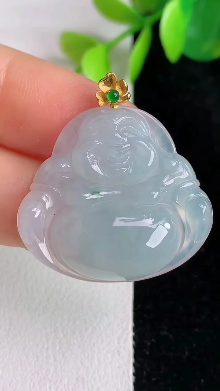 天然A货翡翠k金飘花佛公吊坠，尺寸25.7-29.2-5.8，重量:6.53g
5月29日
