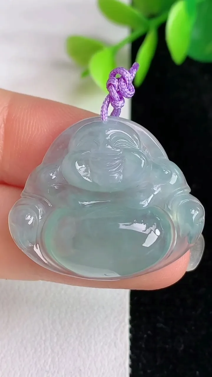 天然A货翡翠佛公吊坠，尺寸25-29.7-5.8，重量:6.33g
5月29日