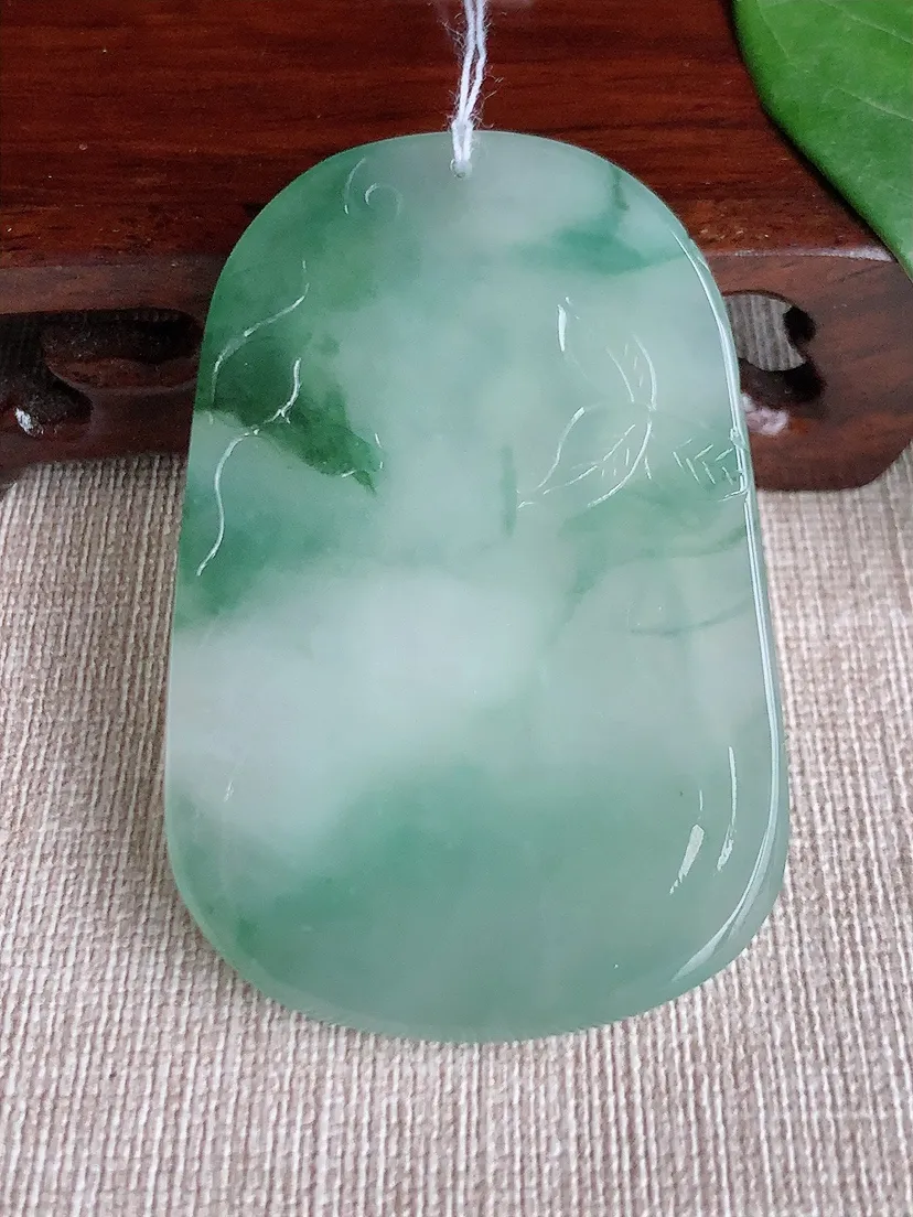 天然A货翡翠飘花文殊菩萨吊坠尺寸60.4×40×6m量34.78g 0528