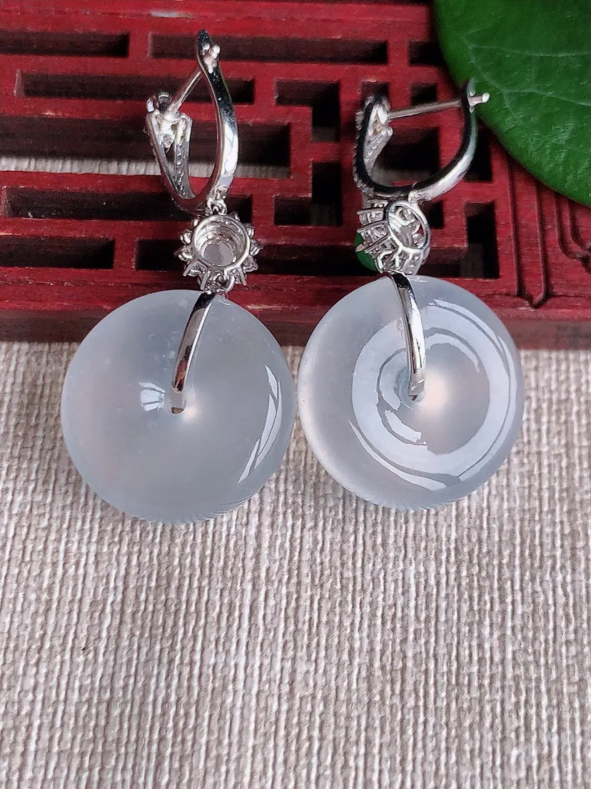 天然A货翡翠18K金伴钻镶嵌白月光平安扣耳坠 尺寸18.5×6mm 重量12.60g 0530