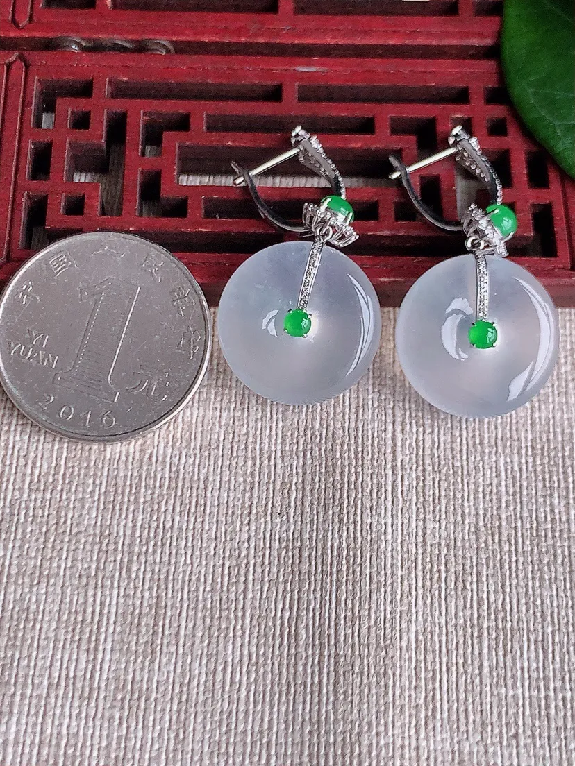 天然A货翡翠18K金伴钻镶嵌白月光平安扣耳坠 尺寸18.5×6mm 重量12.60g 0530