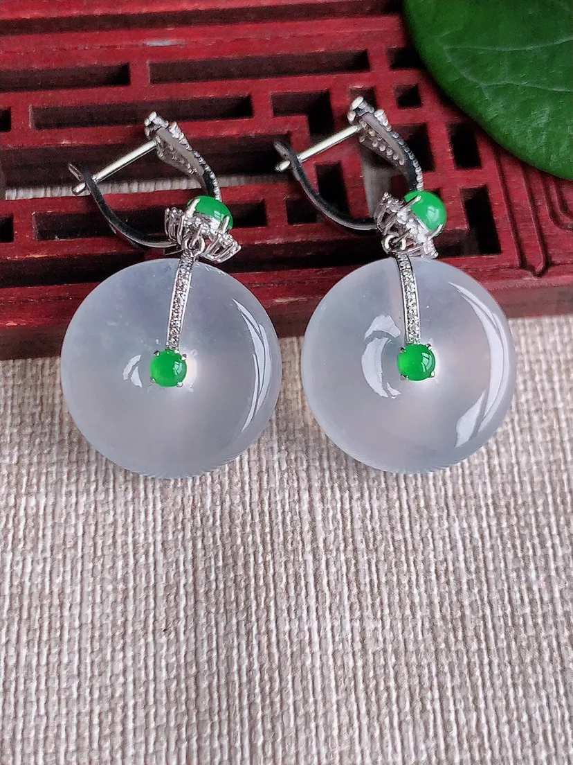天然A货翡翠18K金伴钻镶嵌白月光平安扣耳坠 尺寸18.5×6mm 重量12.60g 0530