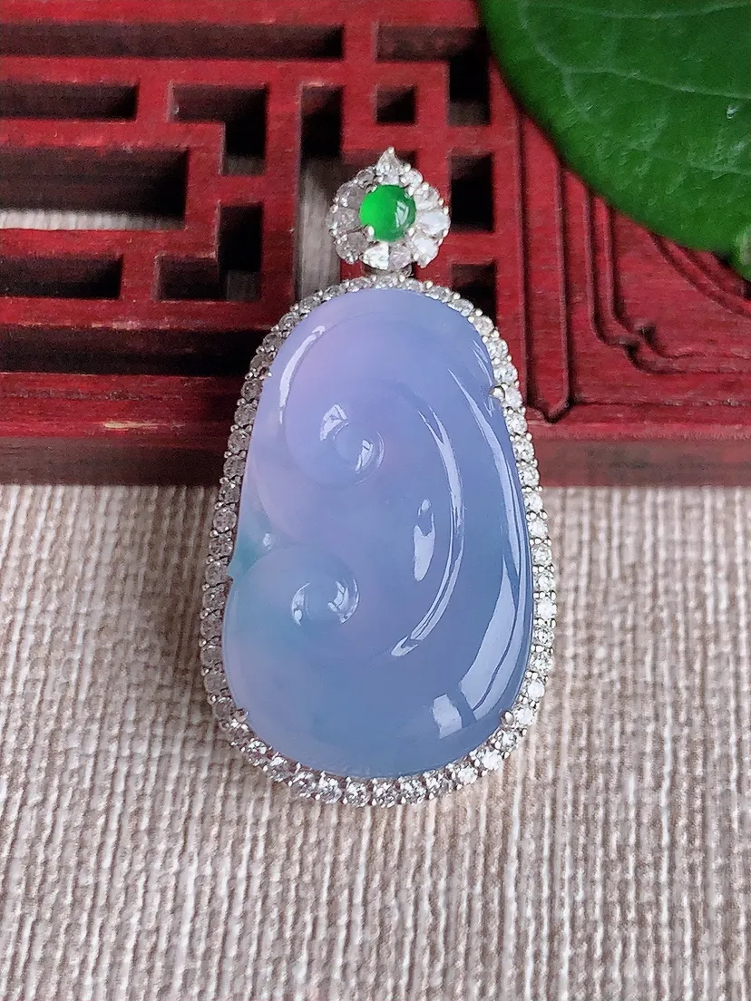 天然A货翡翠18K金伴紫罗兰如意吊坠尺寸33.4×17.5×8.6裸石24.2×14.8m量11.4