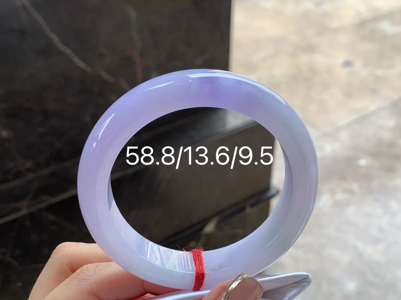 春色手镯
干净清爽 58.8/13.6/9.5mm
