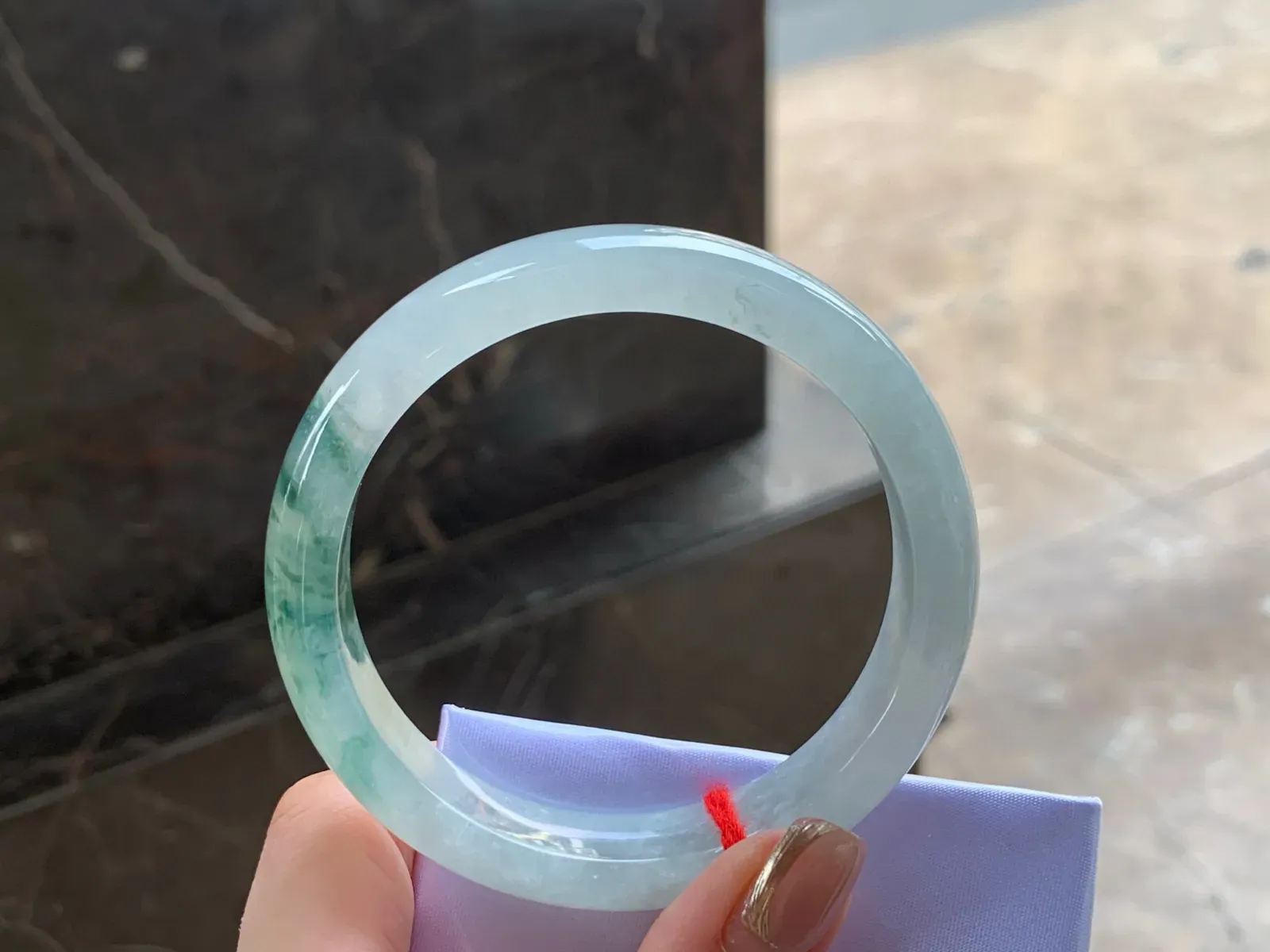 冰飘花手镯
干净清爽 59.2/12.5/7.8mm