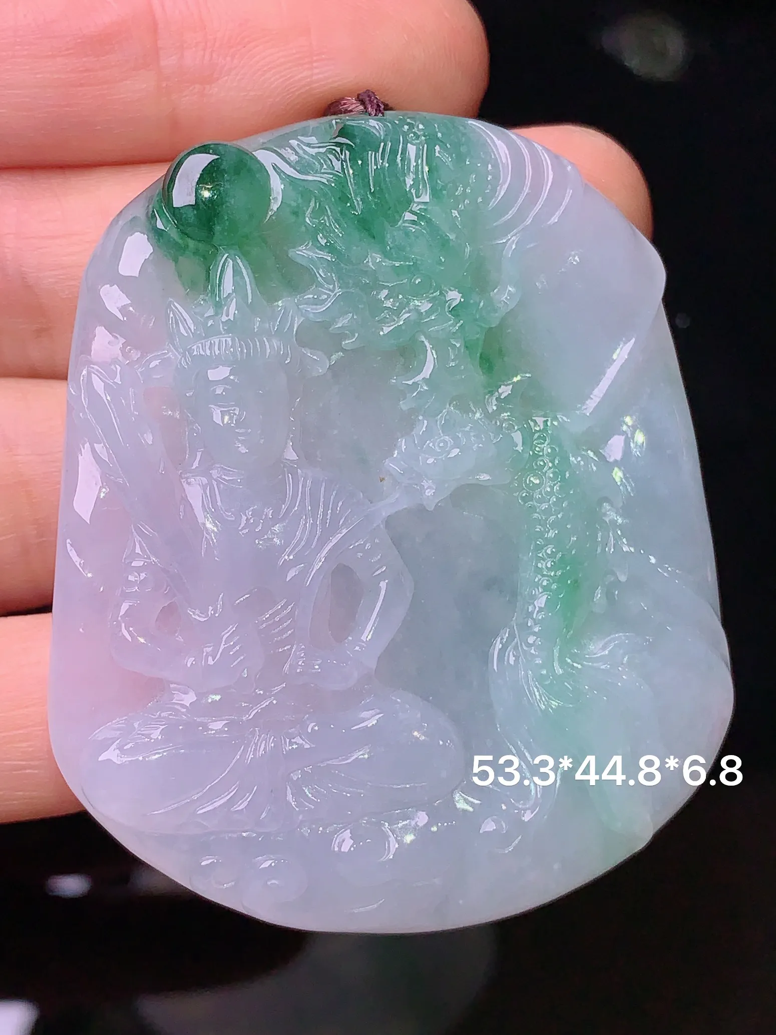 飘绿乘龙观音吊坠 玉质细腻 色泽清新艳丽 整体尺寸53.3*44.8*6.8