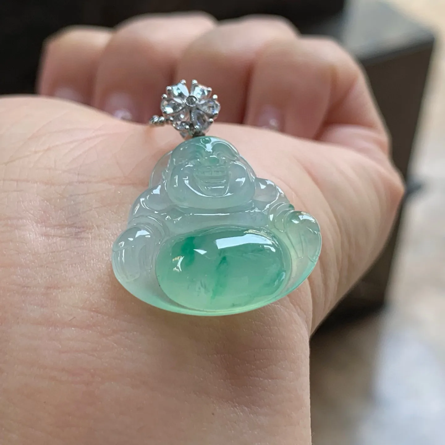 色花坐佛品相好 金扣