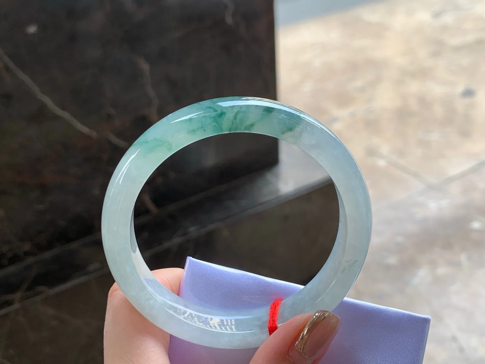 冰飘花手镯
干净清爽 59.2/12.5/7.8mm