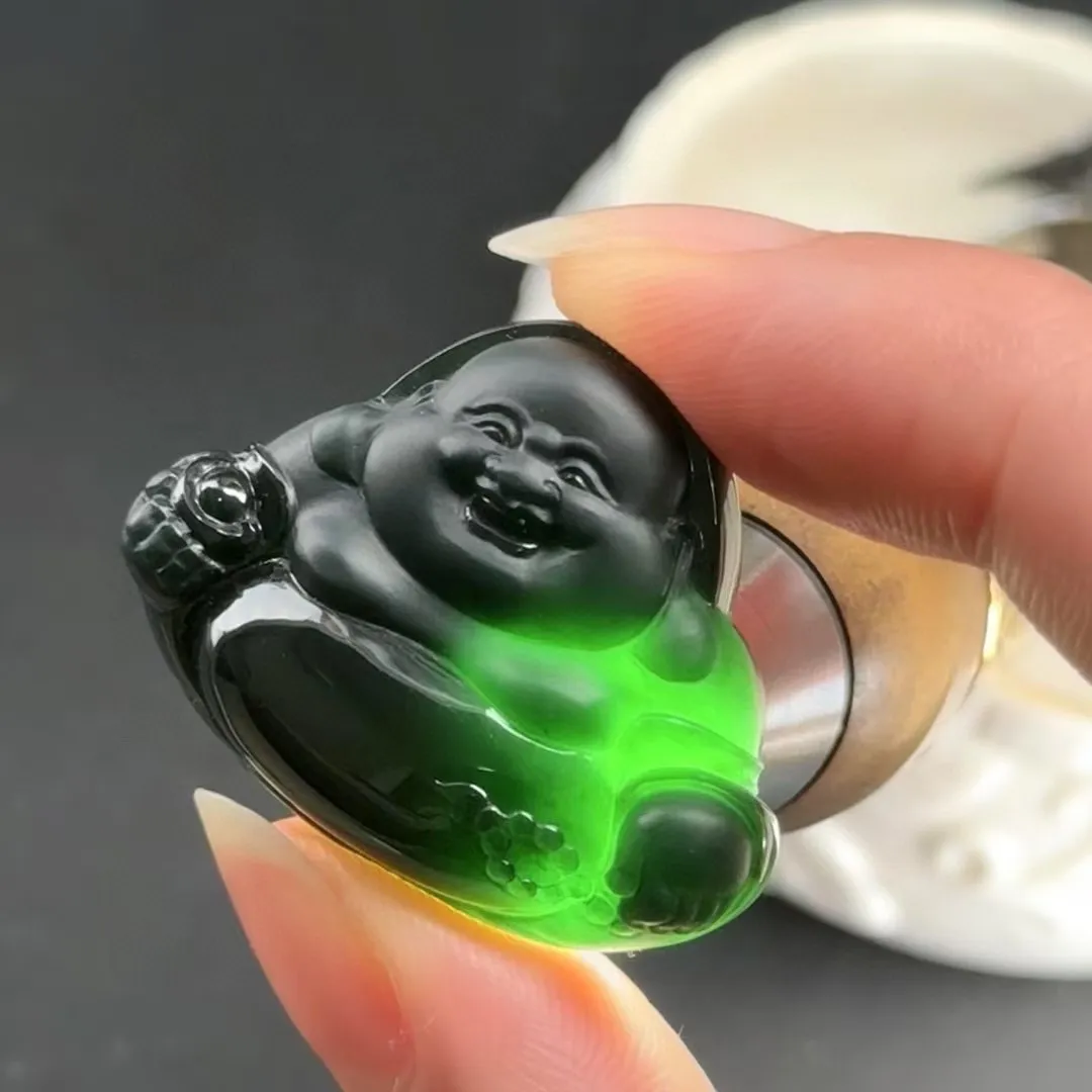 精品墨翠大肚佛 种好色正 黑度极好 打灯通透 饱满厚桩