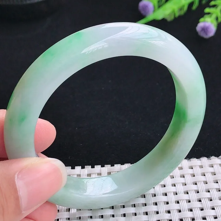 自然光54.5圈口老坑精美温润飘阳绿宽边手镯翡翠玉镯尺寸54.5/11.8/9