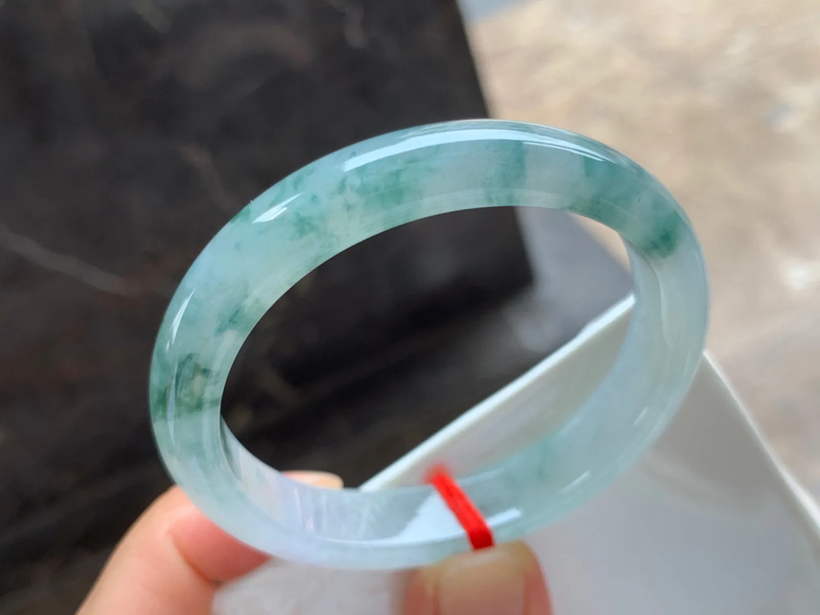 53-11.5mm
冰种飘花贵妃手镯 水润冰透 清爽