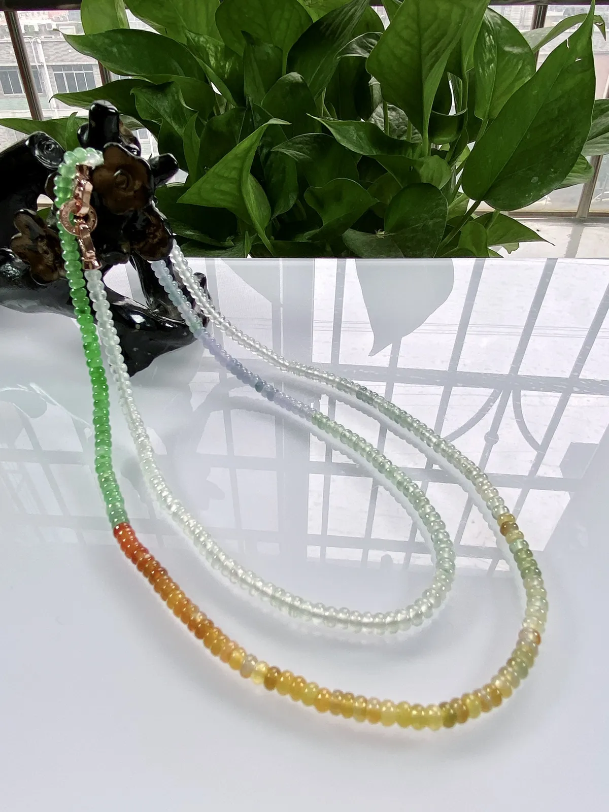 缅甸天然翡翠A货，卡3.8特色马卡龙多宝高冰种起钢光算盘珠项链毛衣链，尺寸：3.8/2mm，长度65