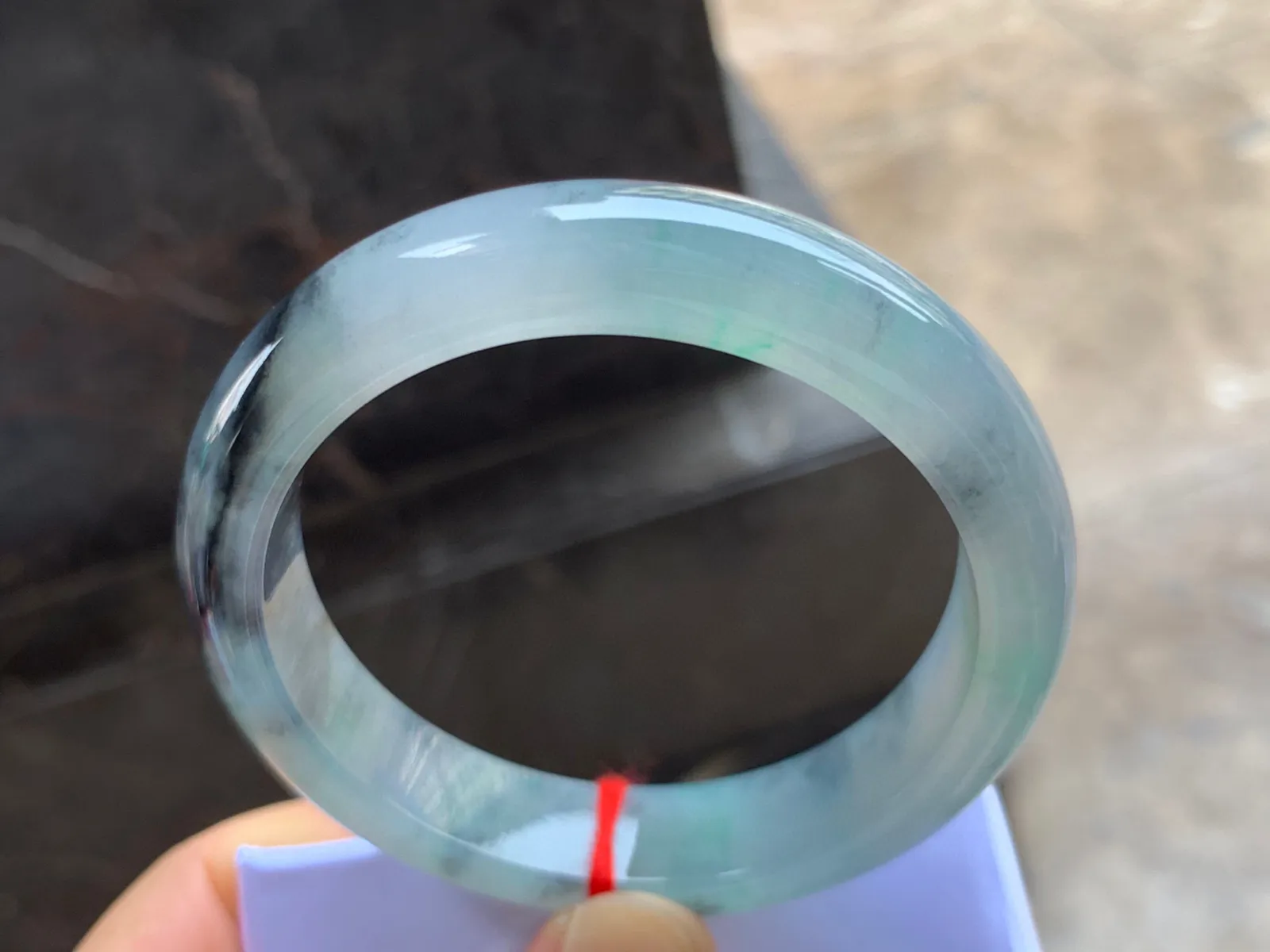 58-13-8.5mm
乌鸡手镯 种好细腻 特色镯