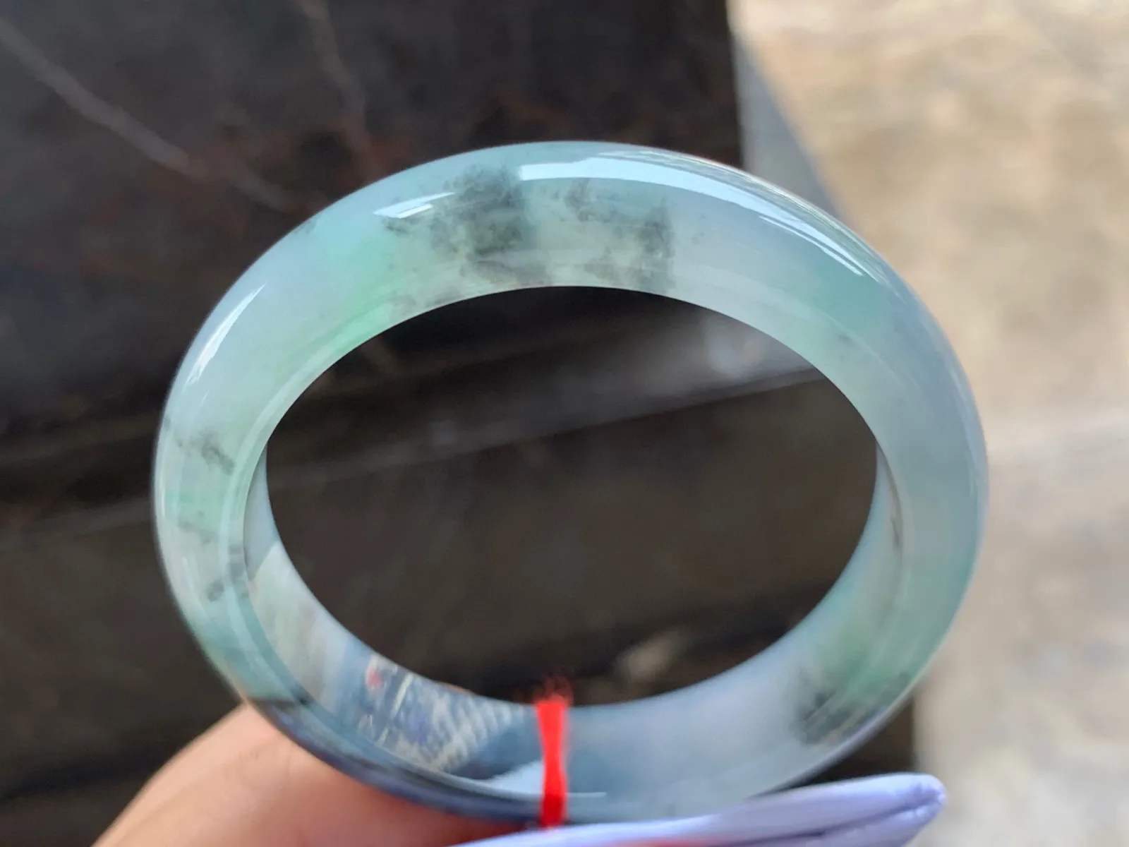 58-13-8.5mm
乌鸡手镯 种好细腻 特色镯