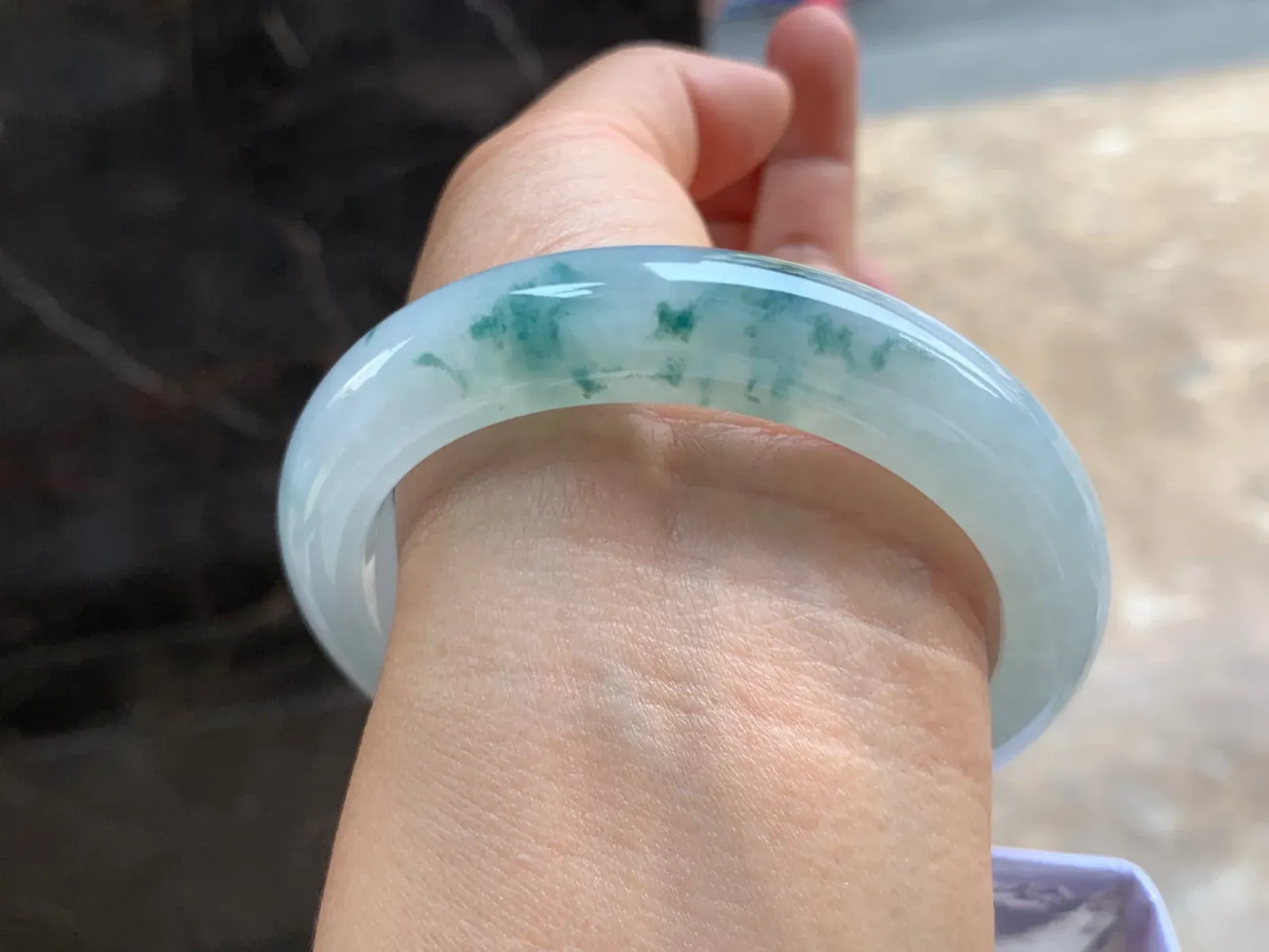 59-12.5-9mm
飘花手镯 种好水润 清爽