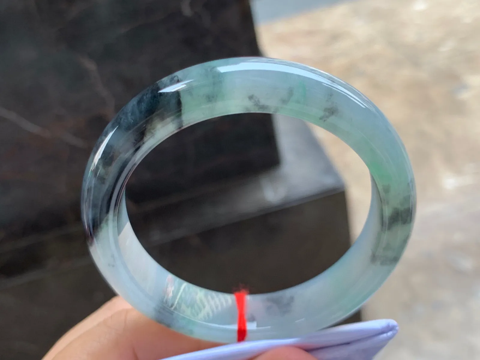 58-13-8.5mm
乌鸡手镯 种好细腻 特色镯