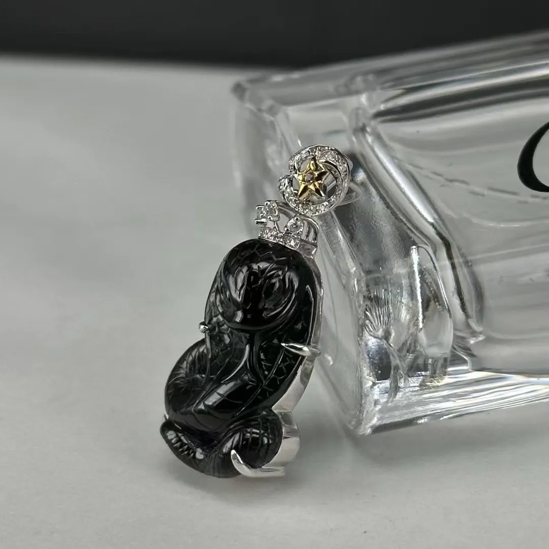 精品18k墨翠蛇吊坠 种好色正  打灯通透 油性十足
