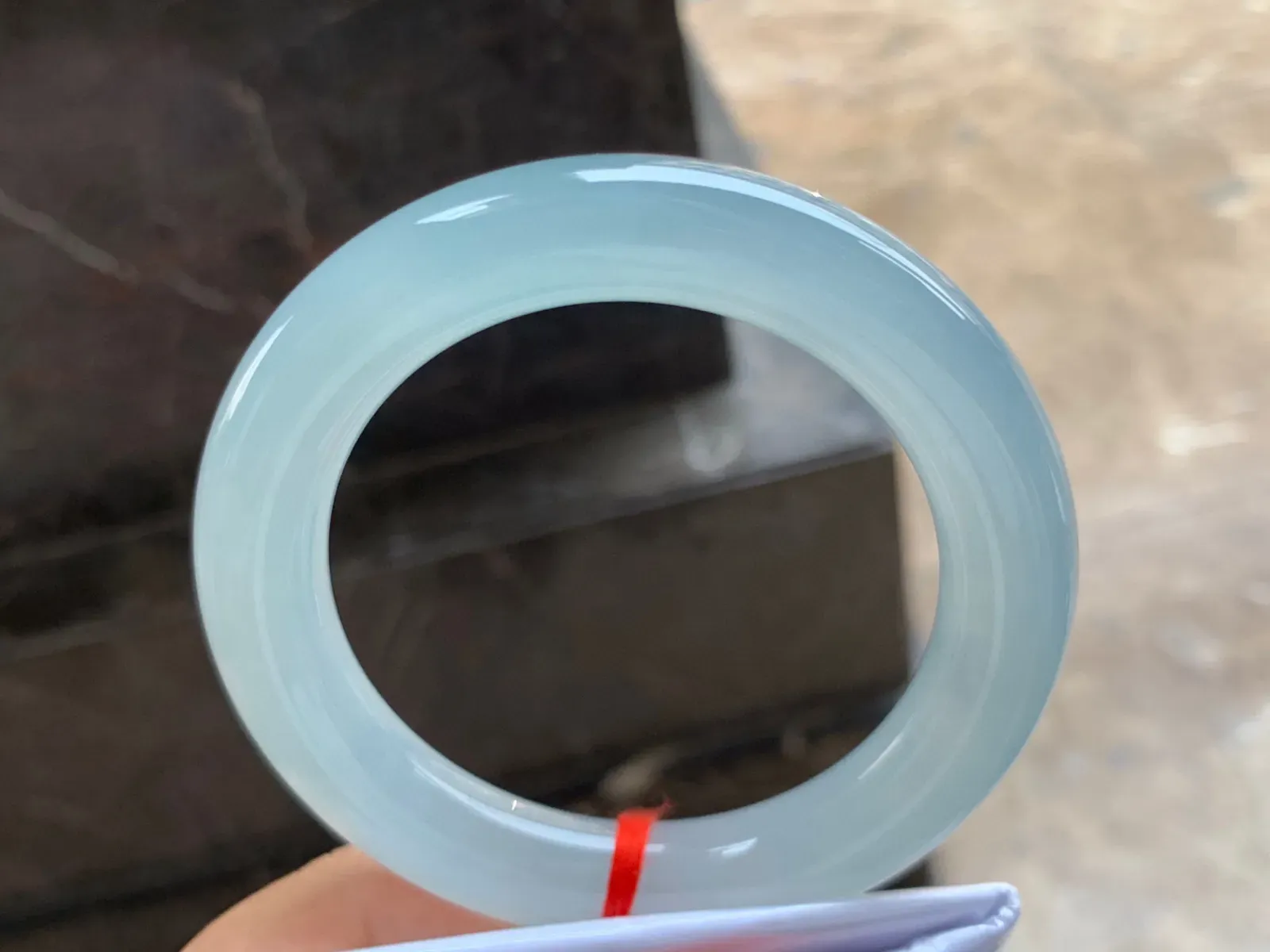58.5-11.5mm
冰种晴水圆条手镯 水润冰透 葡萄肉质地