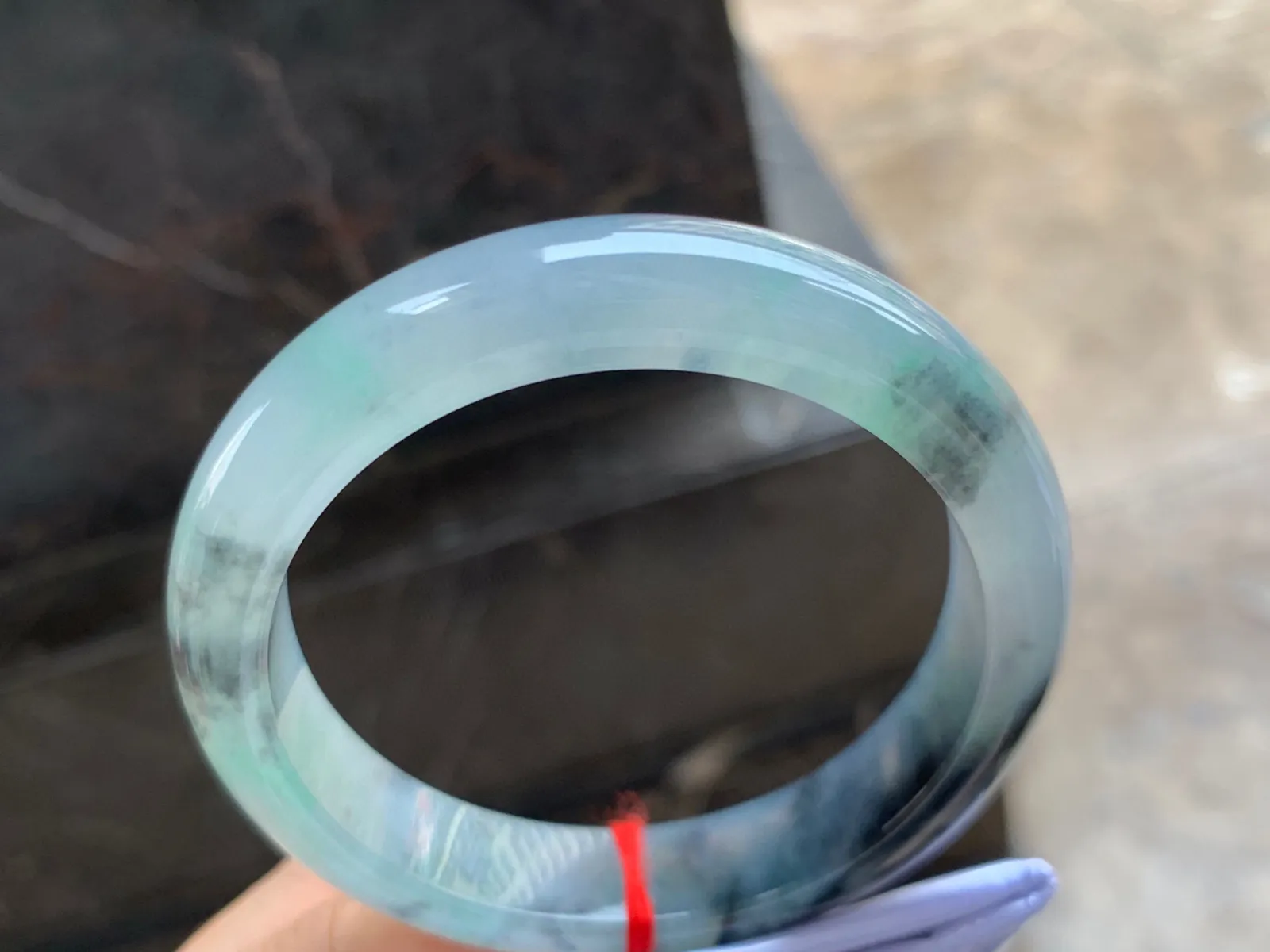 58-13-8.5mm
乌鸡手镯 种好细腻 特色镯